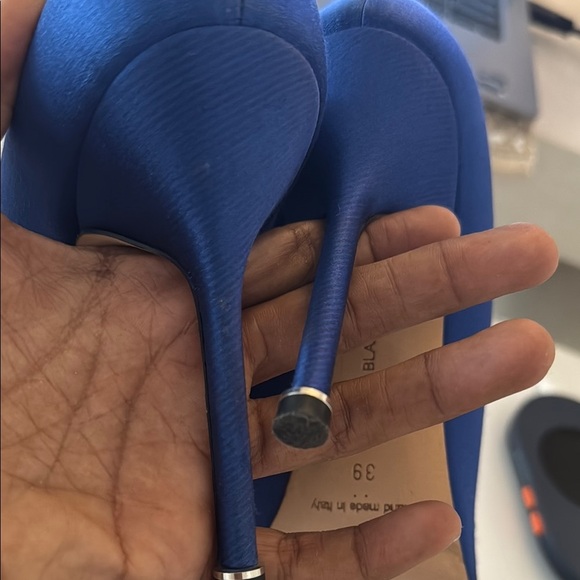 MANOLO BLAHNIK cobalt blue Hangisi 105MM Embellished Satin Pumps 39 - Picture 8 of 16